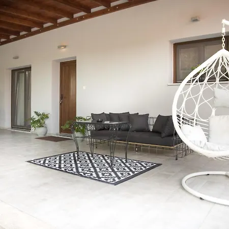 Countryside Luxury *